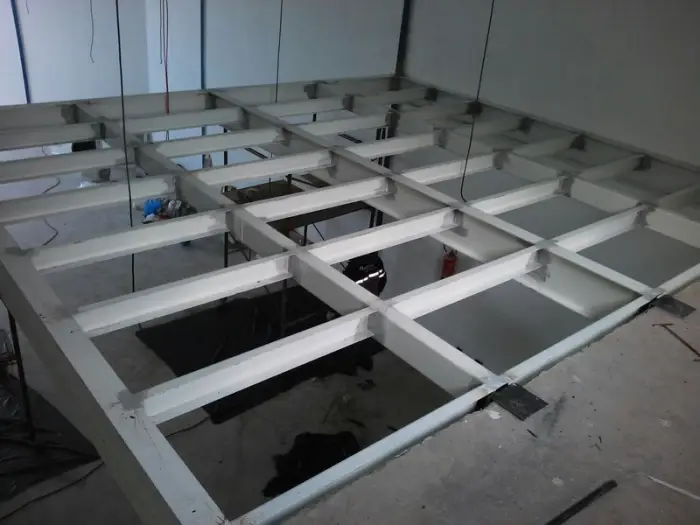Estrutura metálica mezanino, obra Formafer